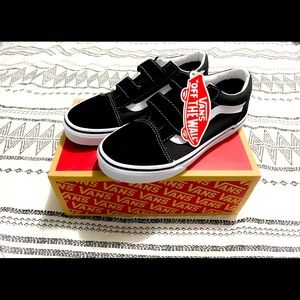Black & white Velcro strap kids vans